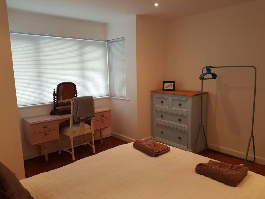 Holiday home Atlantic Retreat - 5 Minute Stroll From The Bude