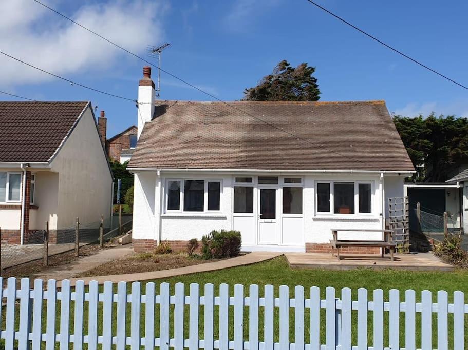 Atlantic Retreat - 5 Minute Stroll From The